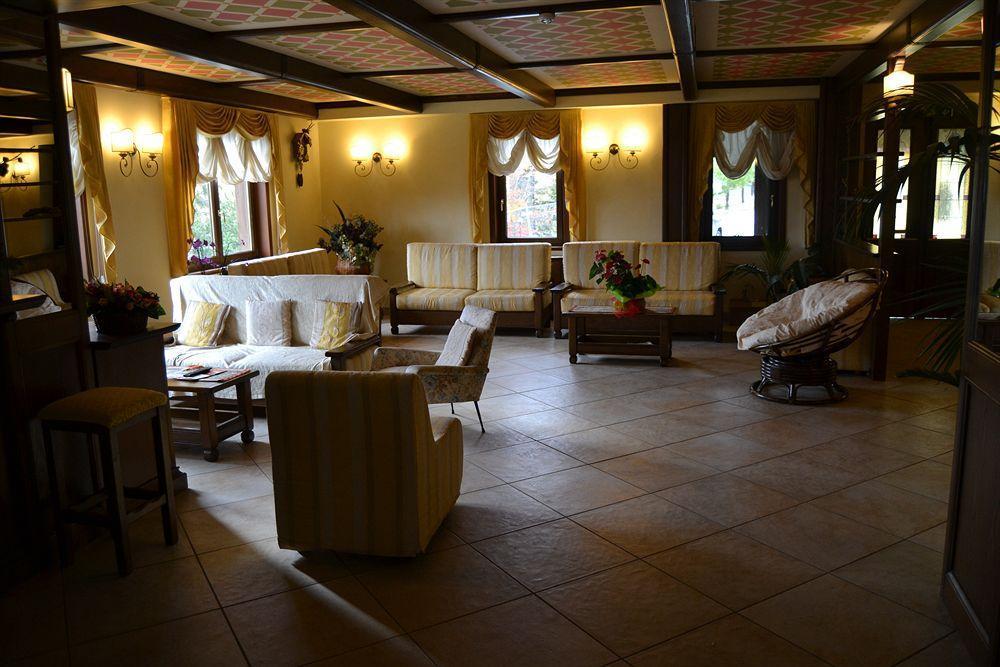 Hotel Lusi 3*