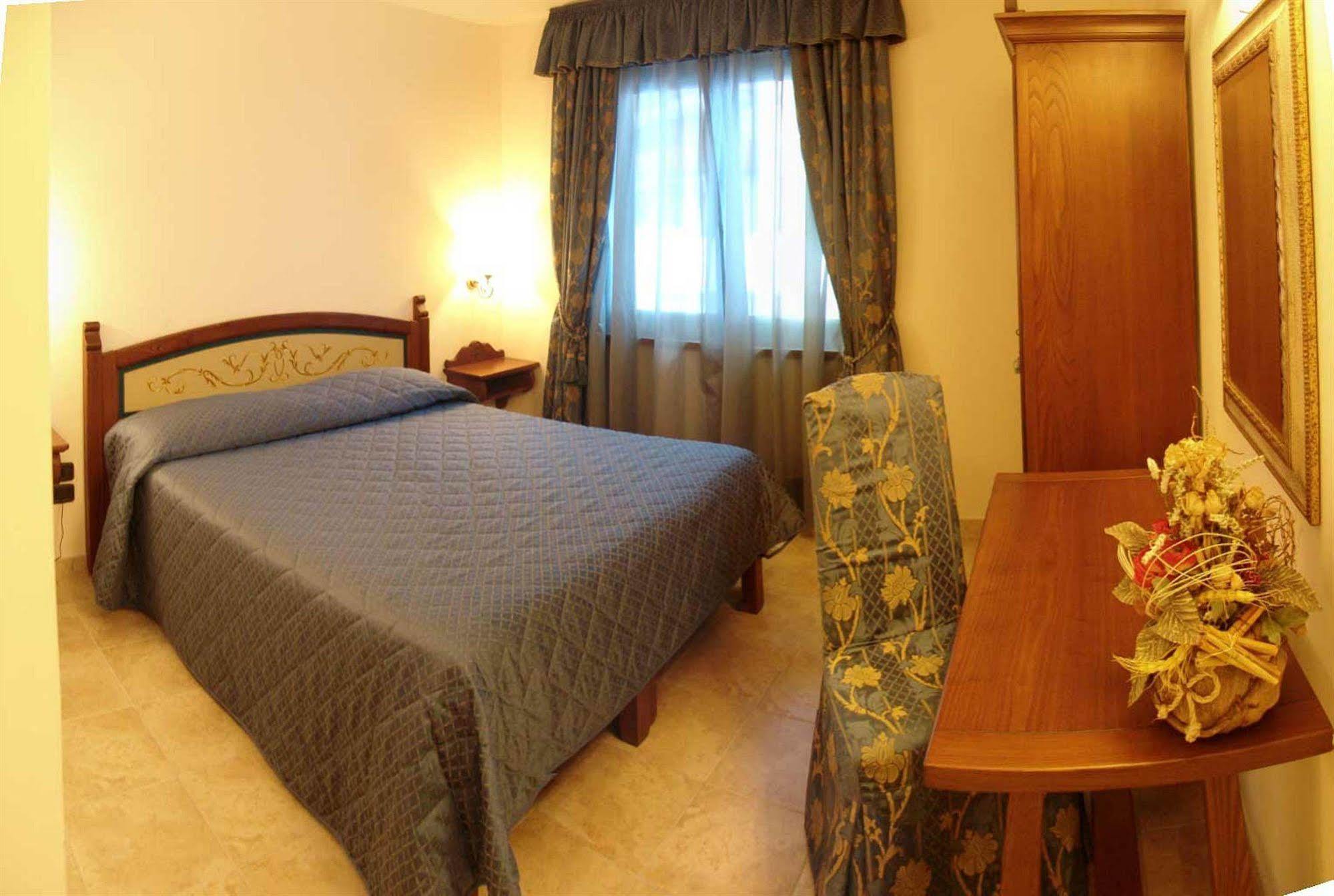 Lusi Hotel