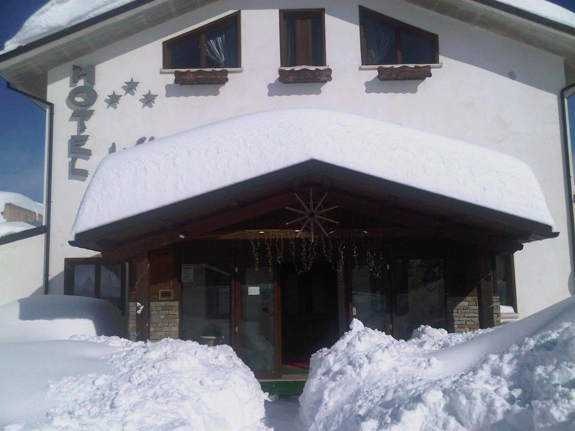 Lusi Hotel